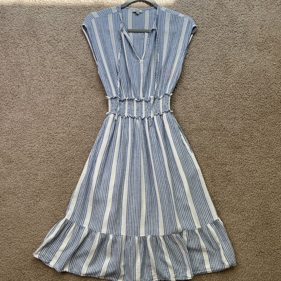 Rails Dresses & Skirts - Rails Dress Womens S Blue Striped Ashlyn Midi Linen Blend Smocked Ruffle Pockets